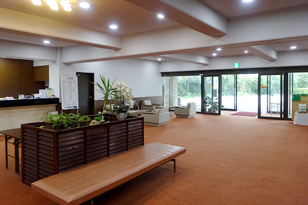 クラブハウス外観3